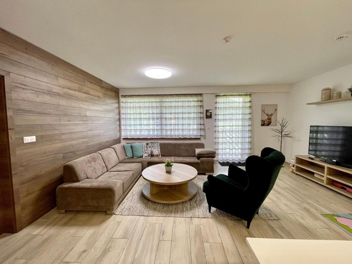 Mj Apartments Panorama Доновали Екстериор снимка