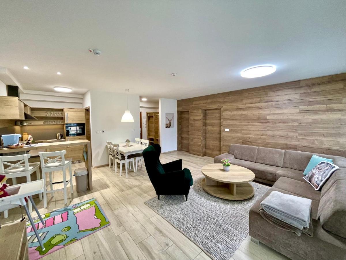 Mj Apartments Panorama Доновали Екстериор снимка