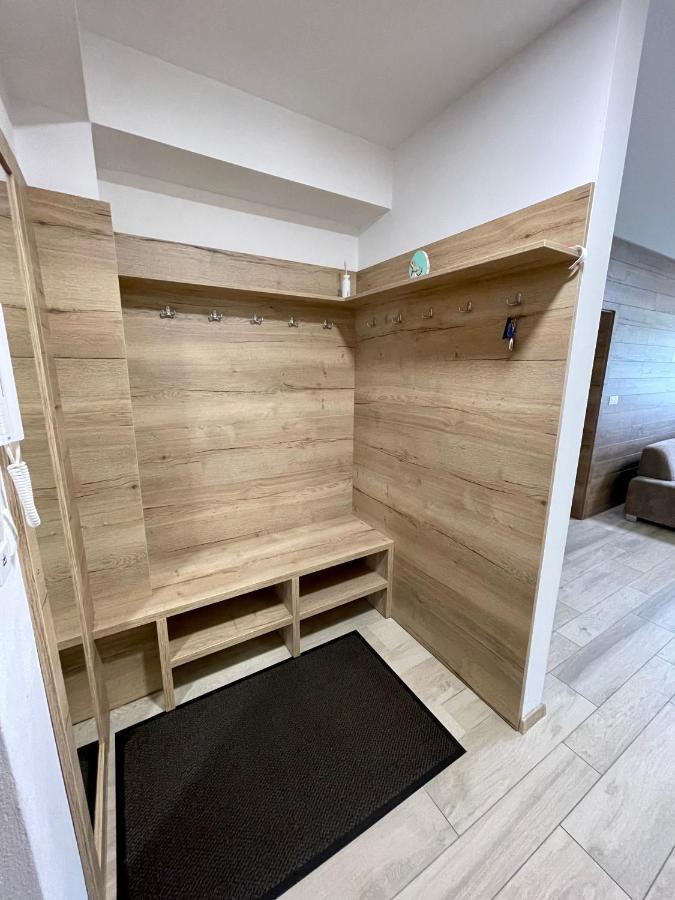 Mj Apartments Panorama Доновали Екстериор снимка