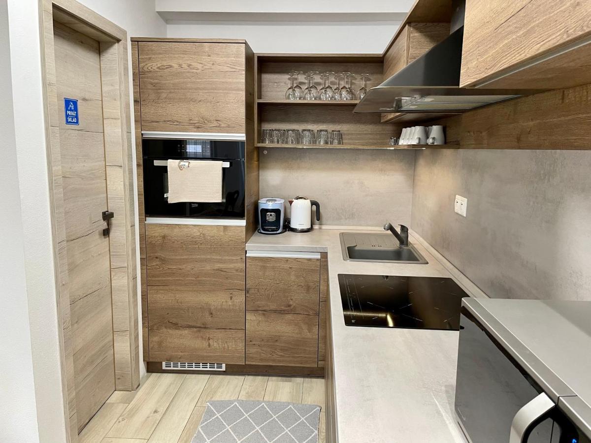 Mj Apartments Panorama Доновали Екстериор снимка