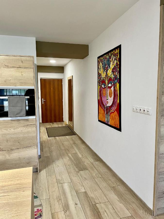 Mj Apartments Panorama Доновали Екстериор снимка