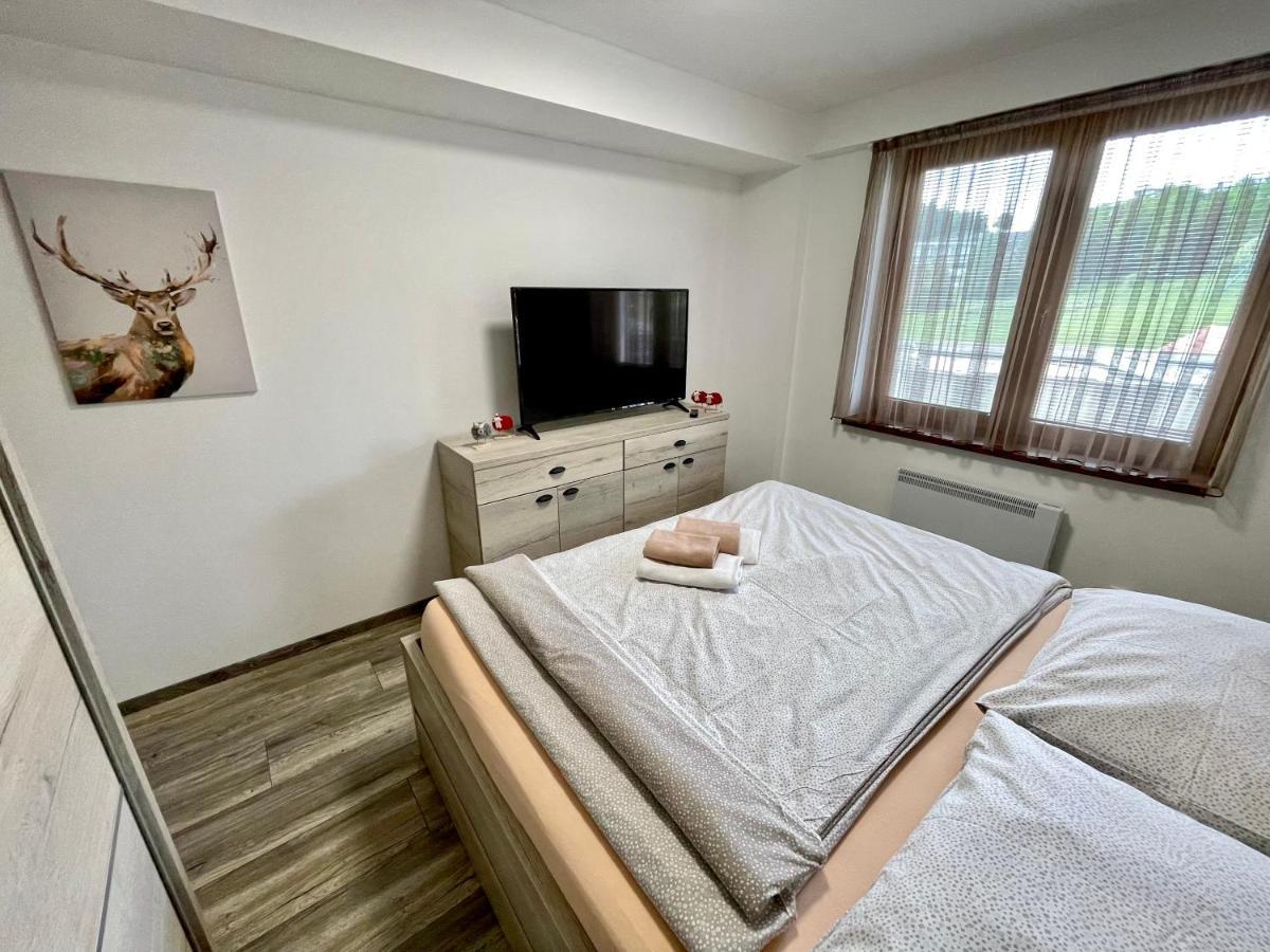 Mj Apartments Panorama Доновали Екстериор снимка