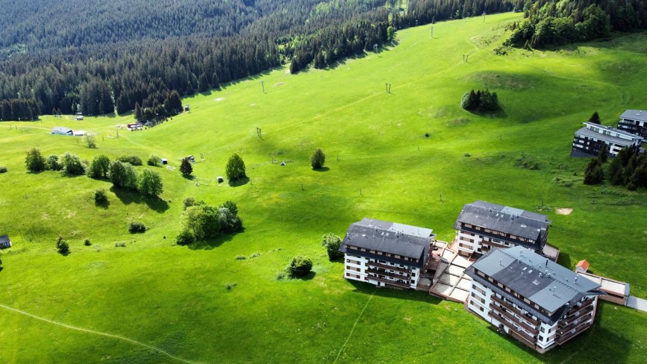Mj Apartments Panorama Доновали Екстериор снимка
