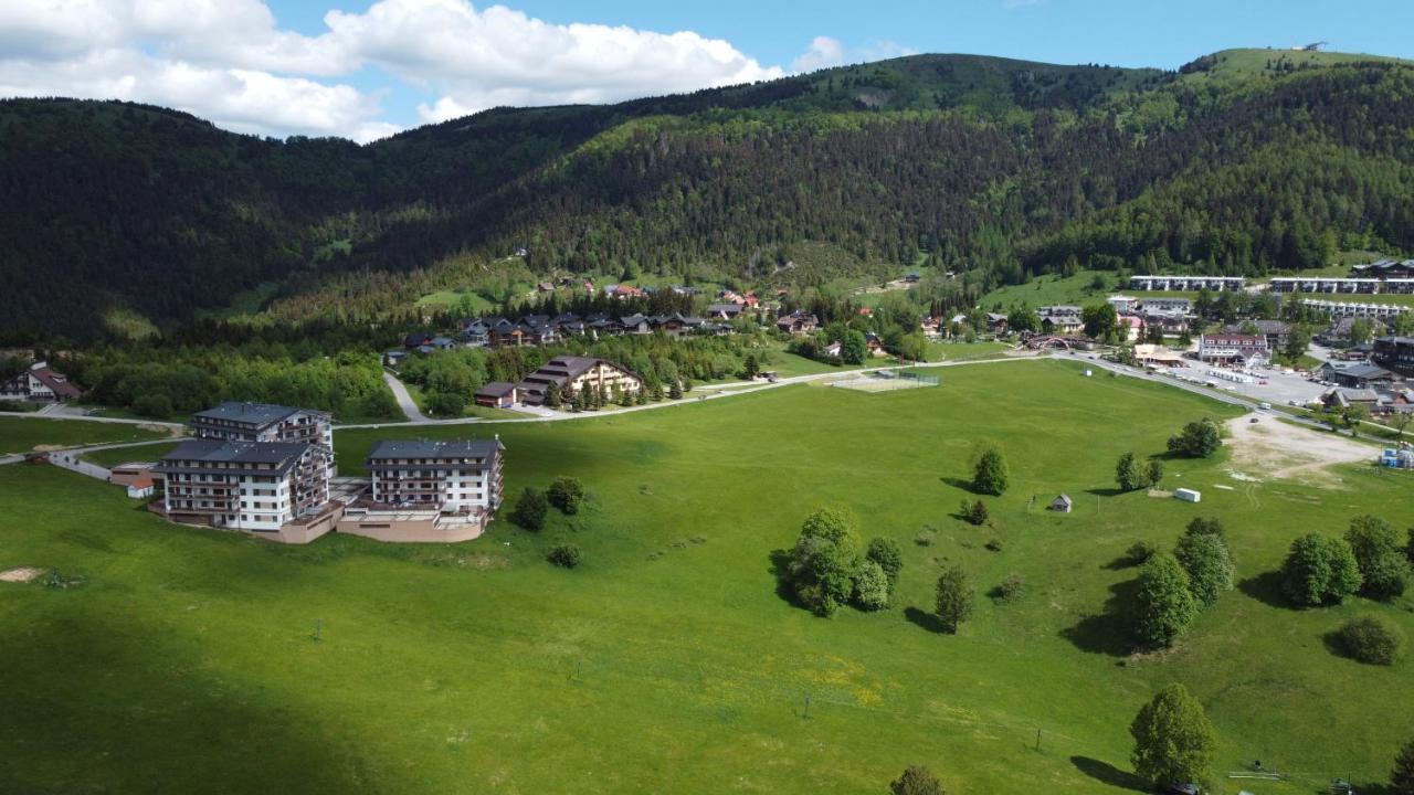 Mj Apartments Panorama Доновали Екстериор снимка